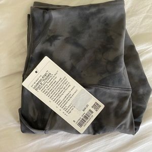 Nwt lululemon align short 8 inches with pocket diamond die gray Sz 8